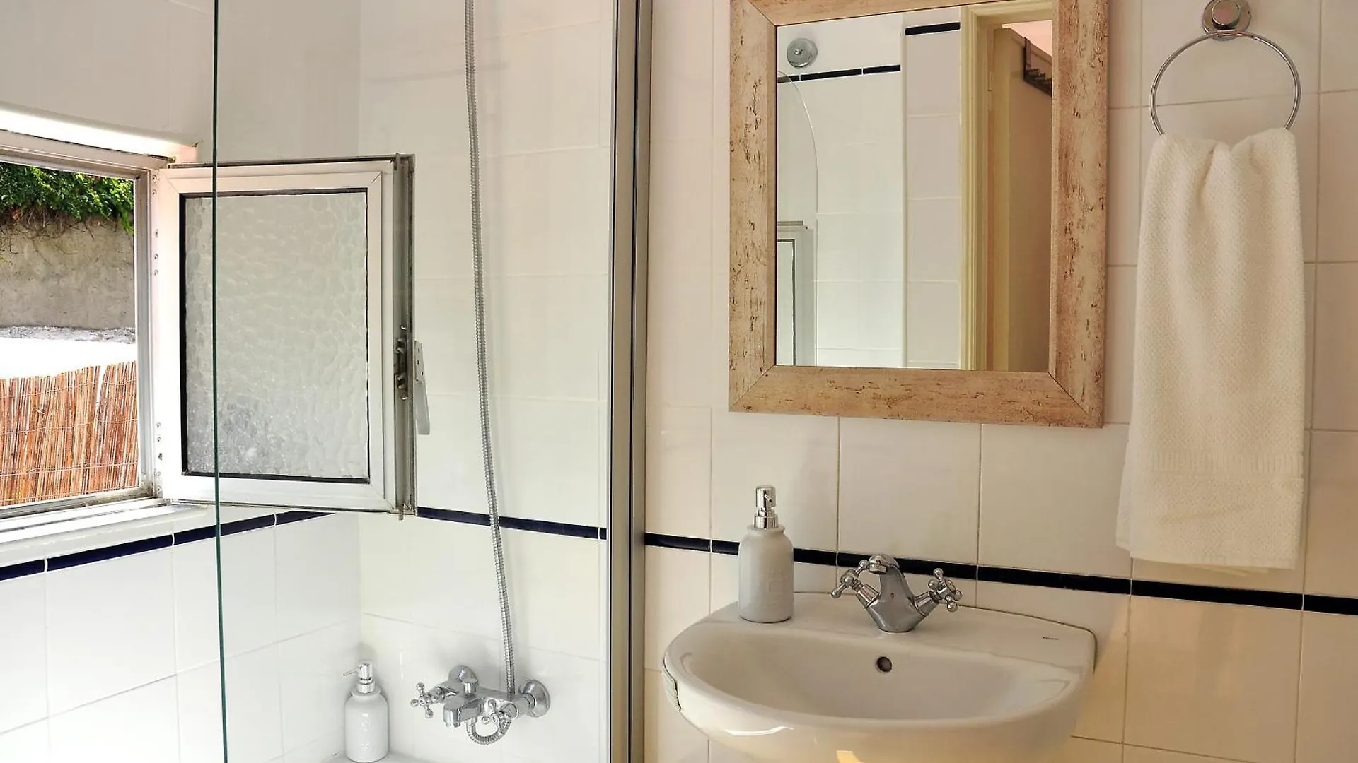 Lapa Chic Apartment By Be@Home Lisbon
